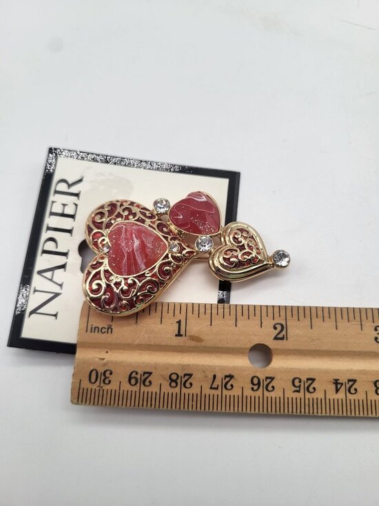 Napier Triple Heart Brooch Pin Red Stones Valentines Love Gold Tone - Picture 5 of 6